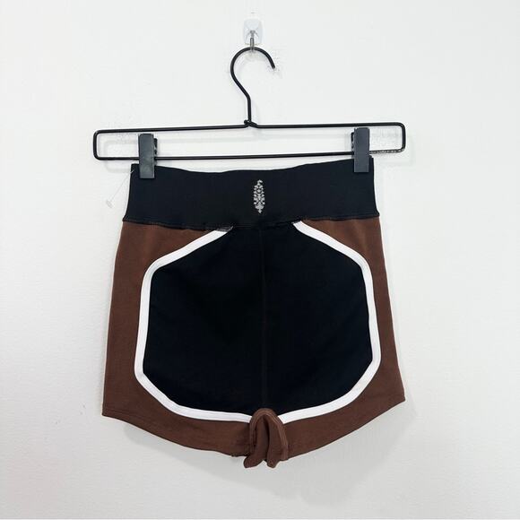 NWOT FP Movement Free People There You Go Run Shorts In Oil Combo size XS Small - Picture 4 of 8